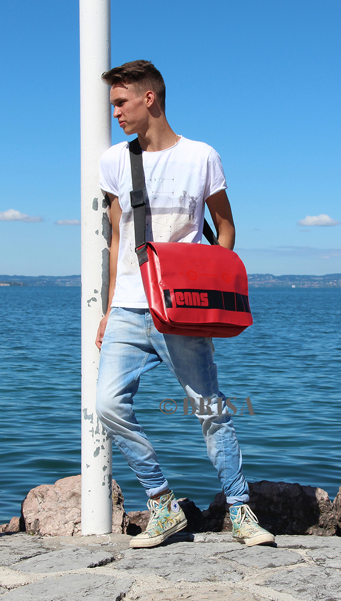 Borsa a tracolla VW Beetle "Jeans" in telone di camion, grande