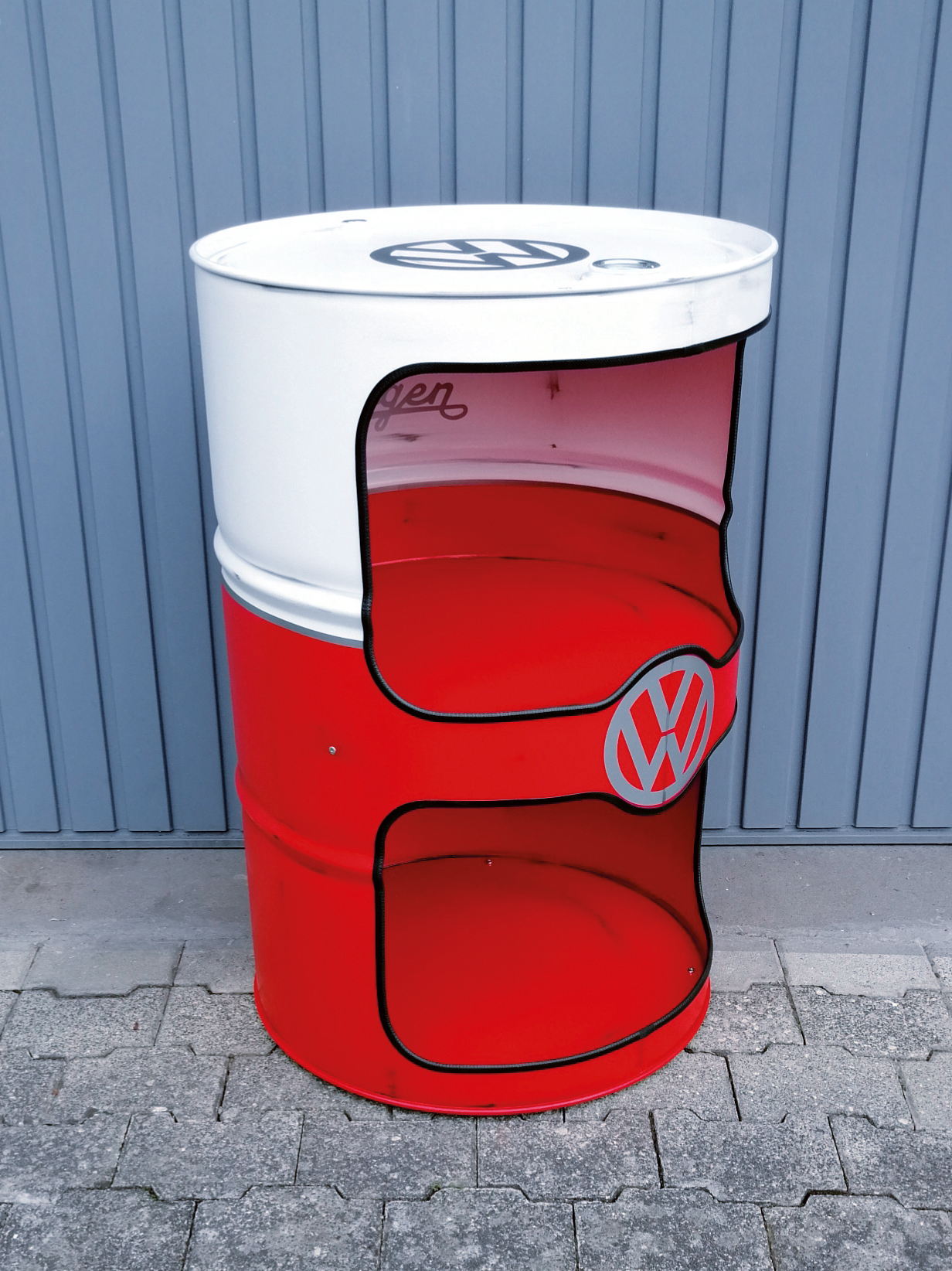 VW T1 Bus Vitrine tonneau d'huile avec table haute vintage