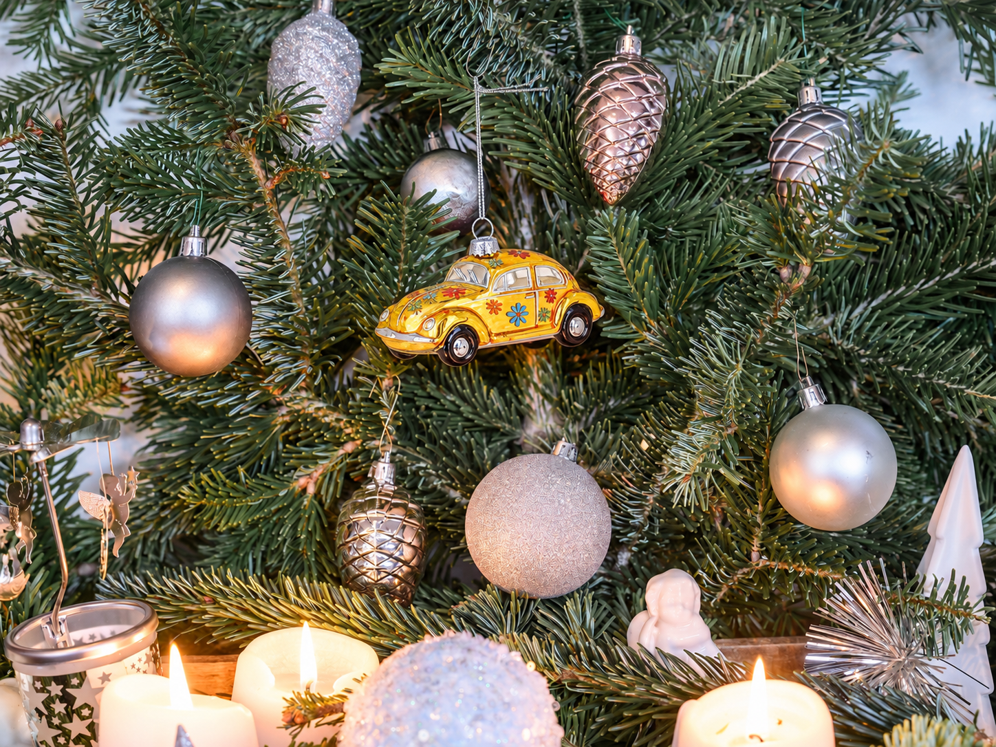 VW Käfer Deko-Anhänger & Weihnachtsschmuck aus Glas in Geschenkbox (Maßstab 1:40)