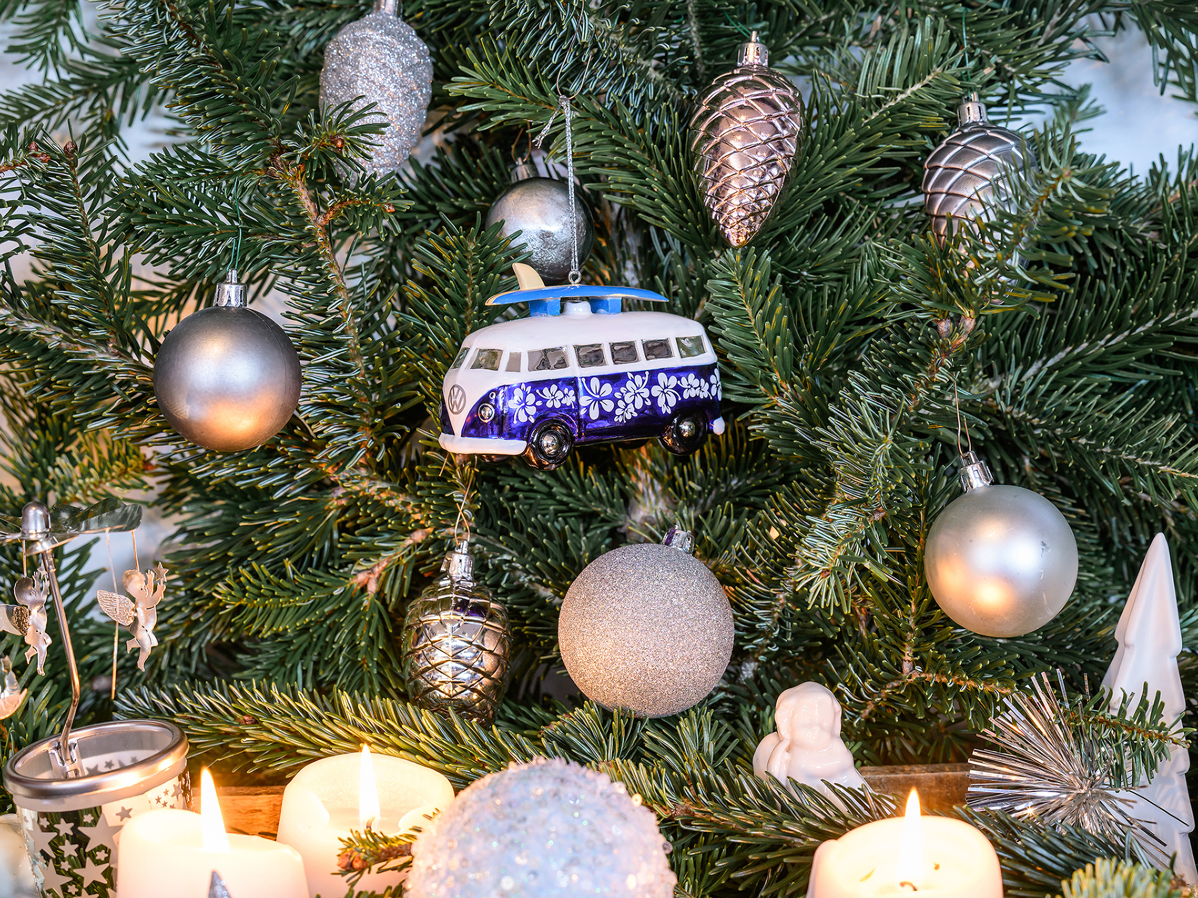 VW T1 Bulli Bus Deko-Anhänger & Weihnachtsschmuck aus Glas in Geschenkbox (Maßstab 1:40)