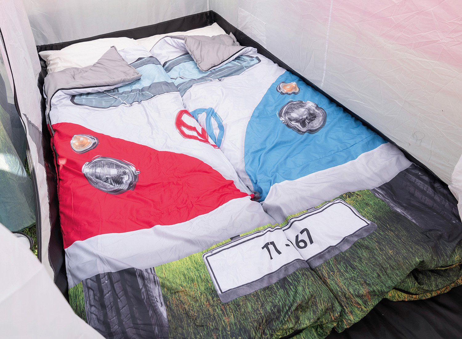 VW T1 Bus single sleeping bag
